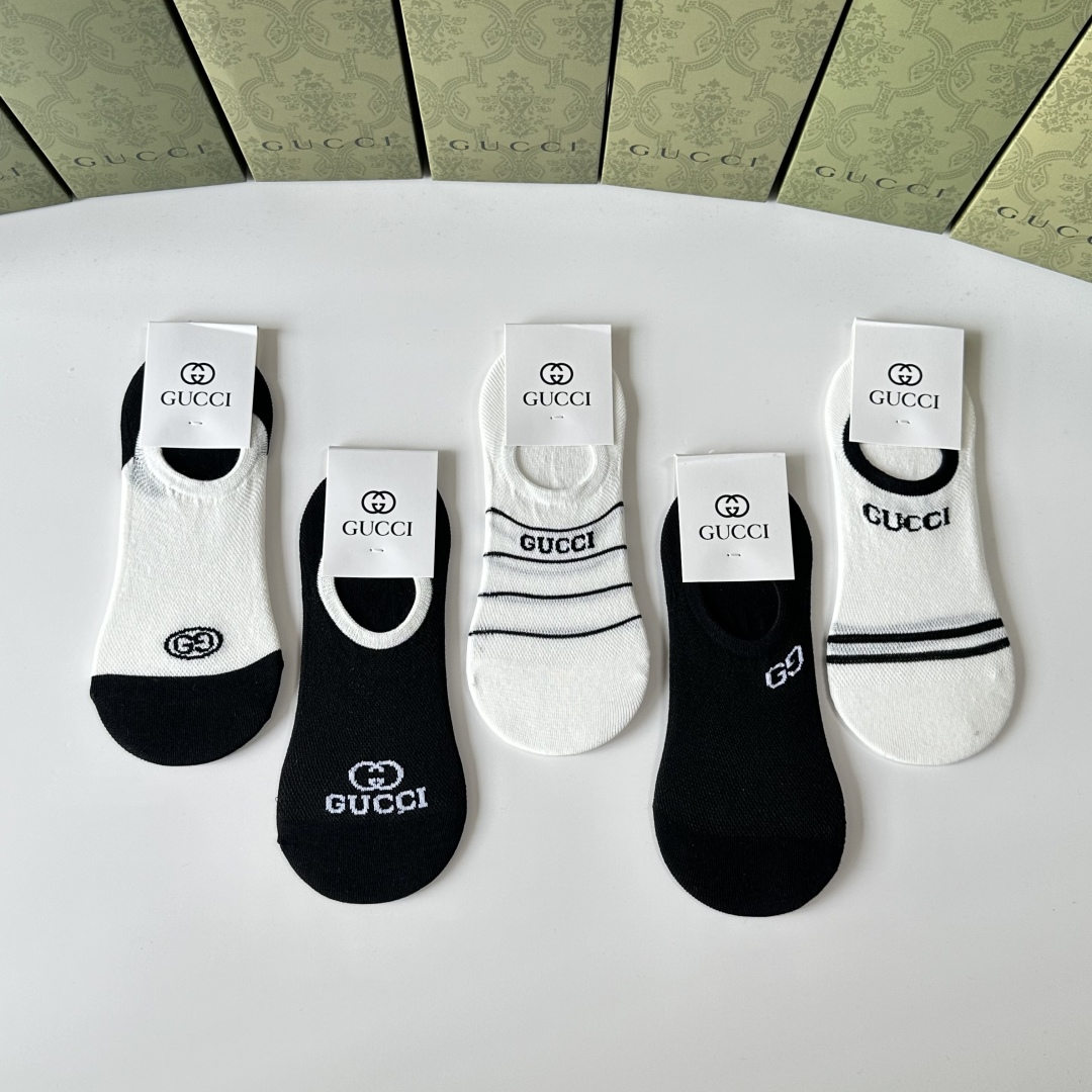   💛配专柜包装
Gucci (古驰) 新款船袜隐形袜堆堆袜袜子！一盒五双，专柜同步筒袜袜子，💛大牌出街