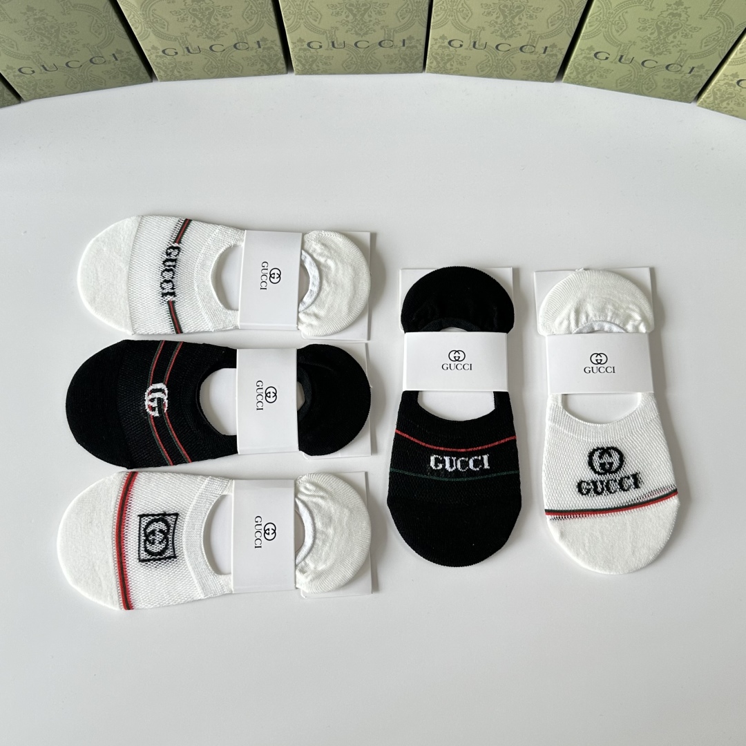   💛配专柜包装
Gucci (古驰) 新款船袜隐形袜堆堆袜袜子！一盒五双，专柜同步筒袜袜子，💛大牌出街