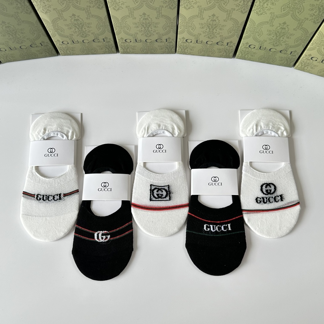   💛配专柜包装
Gucci (古驰) 新款船袜隐形袜堆堆袜袜子！一盒五双，专柜同步筒袜袜子，💛大牌出街