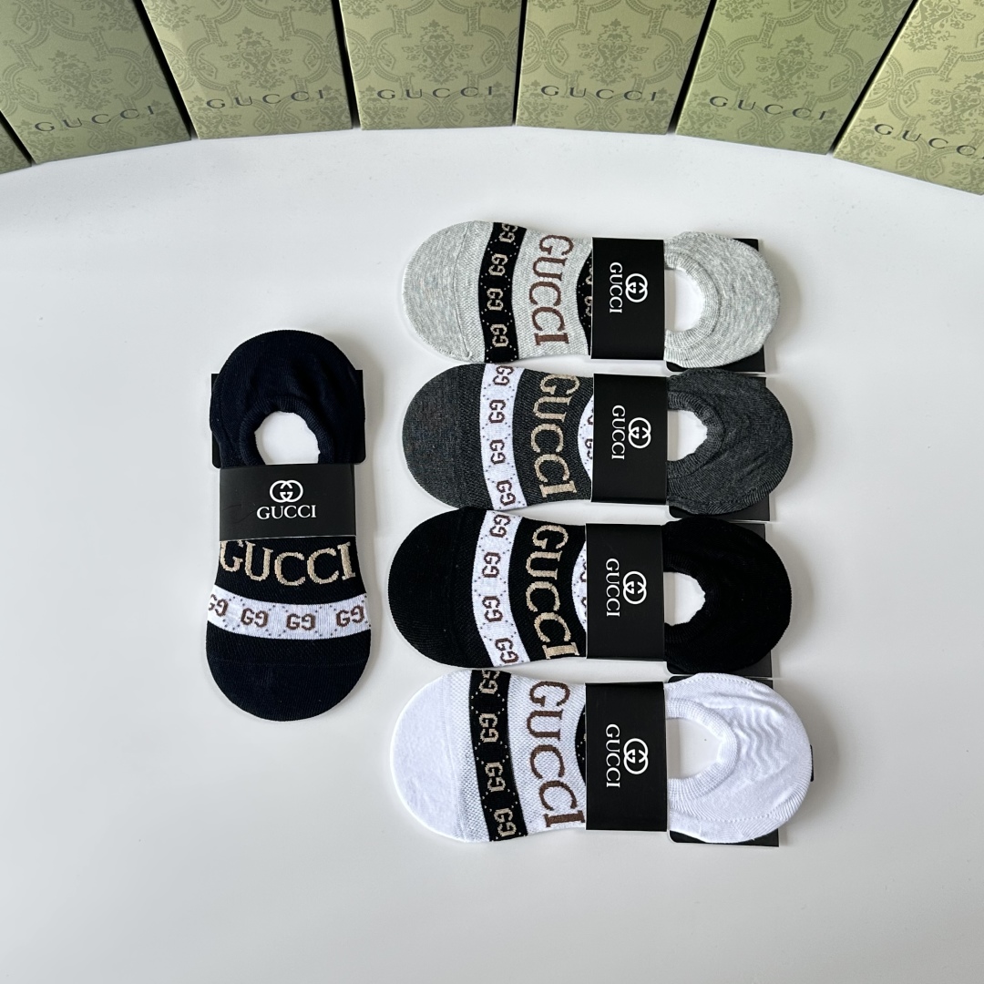   💛配专柜包装
Gucci (古驰) 新款船袜隐形袜堆堆袜袜子！一盒五双，专柜同步筒袜袜子，💛大牌出街