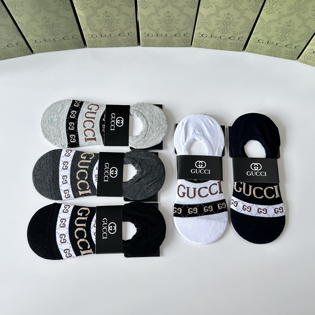  💛配专柜包装
Gucci (古驰) 新款船袜隐形袜堆堆袜袜子！一盒五双，专柜同步筒袜袜子，💛大牌出街
