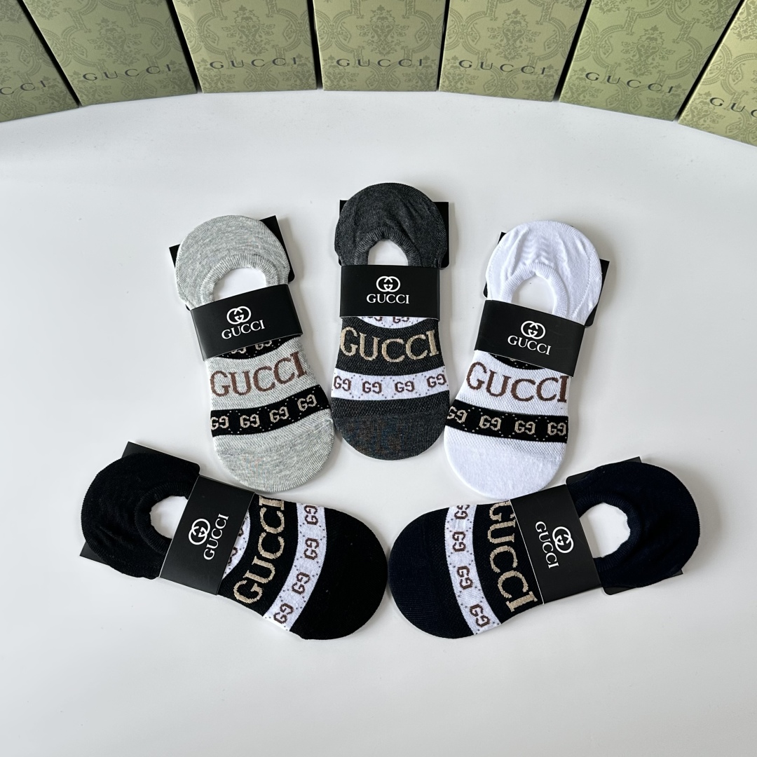   💛配专柜包装
Gucci (古驰) 新款船袜隐形袜堆堆袜袜子！一盒五双，专柜同步筒袜袜子，💛大牌出街