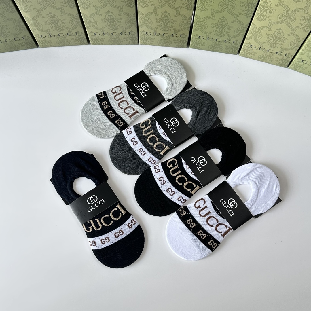   💛配专柜包装
Gucci (古驰) 新款船袜隐形袜堆堆袜袜子！一盒五双，专柜同步筒袜袜子，💛大牌出街