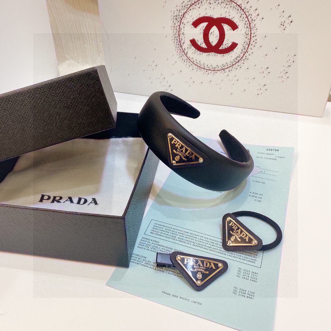 爆款 （三件套）配专柜包装PRADA（普拉达）发箍、发圈、发夹（三件套）可分开搭配 经典logo 非常洋