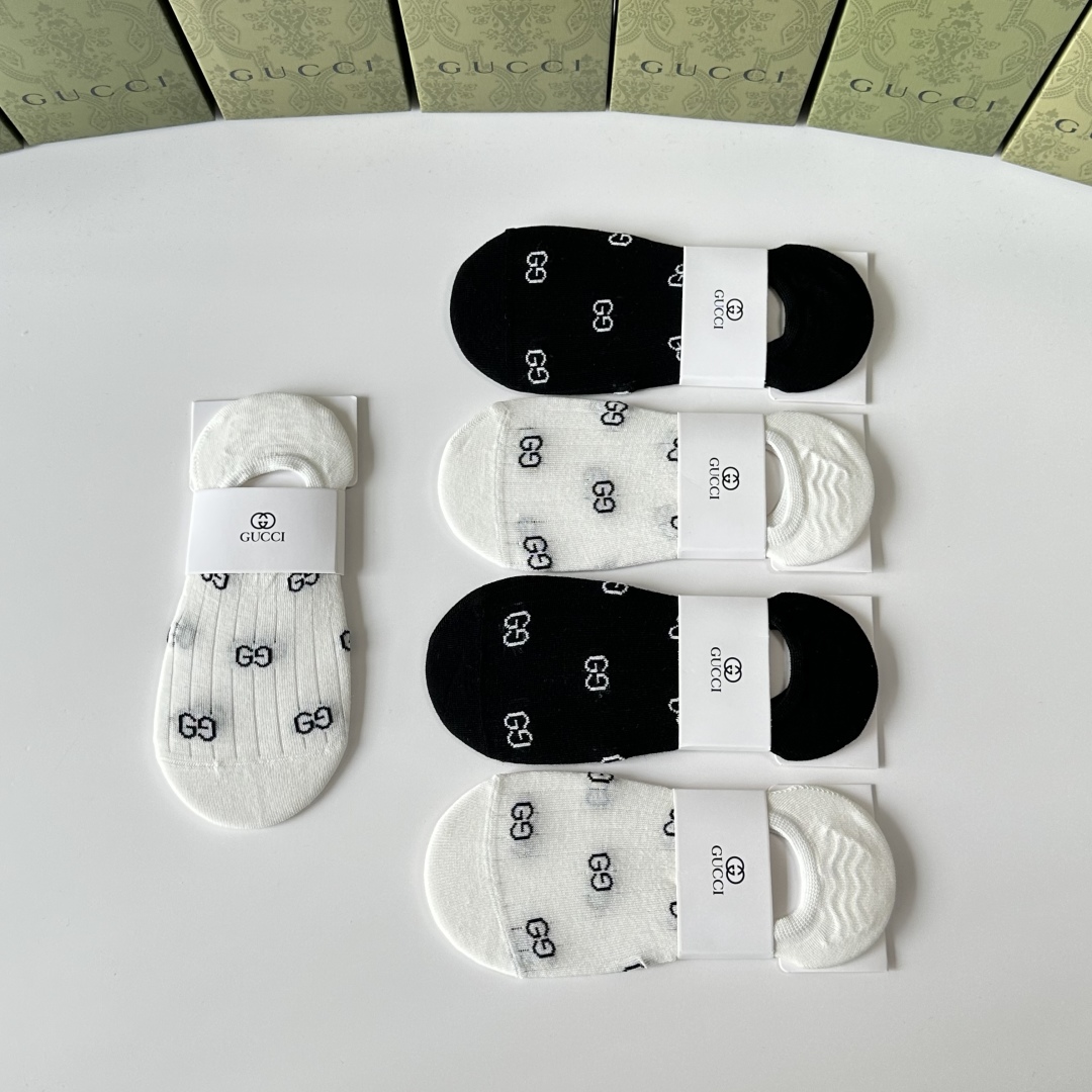   💛配专柜包装
Gucci (古驰) 新款船袜隐形袜堆堆袜袜子！一盒五双，专柜同步筒袜袜子，💛大牌出街