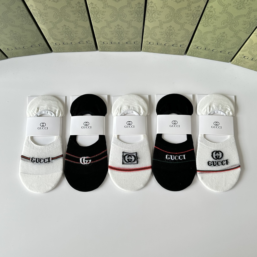   💛配专柜包装
Gucci (古驰) 新款船袜隐形袜堆堆袜袜子！一盒五双，专柜同步筒袜袜子，💛大牌出街