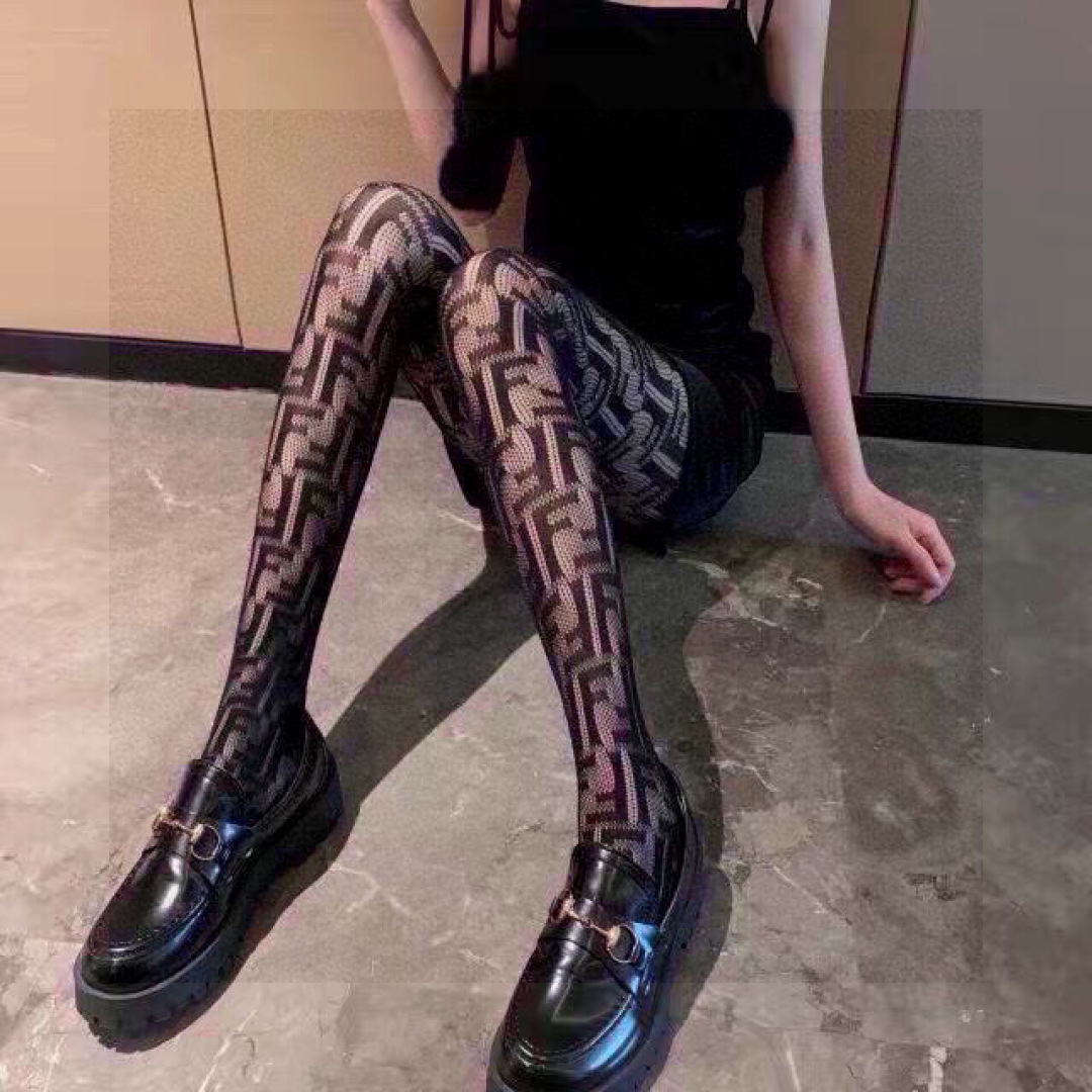  配包装【一盒一双】🌟火爆欧美芬迪FENDI丝袜，光腿季节过渡必备单品 出口日本专柜的网袜...纯正正货