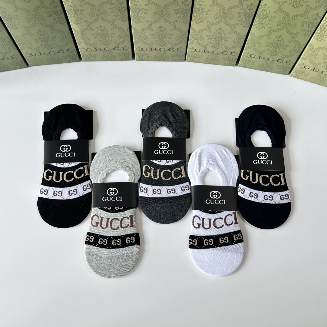   💛配专柜包装
Gucci (古驰) 新款船袜隐形袜堆堆袜袜子！一盒五双，专柜同步筒袜袜子，💛大牌出街