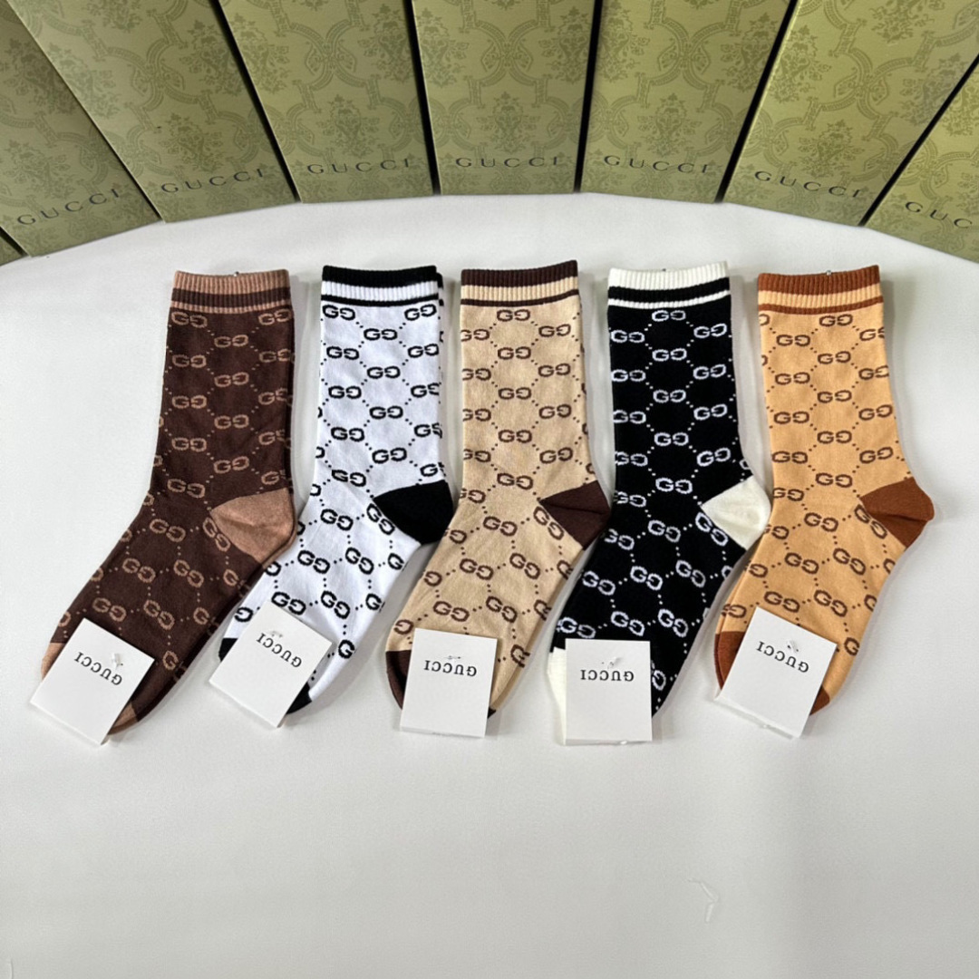 NO:352949,Specially equipped with counter packaging Gucci (Gucci) new mid-length stacked socks and socks!  One box of five pairs, counter synchronous socks, big brands on the street, trendy people must have super easy to match socks, stockings, socks, gucci, gucci, socks19860909特 配专柜包装 Gucci（古驰）新款中长款堆堆袜袜子！一盒五双,专柜同步筒袜袜子,大牌出街,潮人必备超好搭袜子,丝袜,袜子,gucci,gucci,socks,accessory