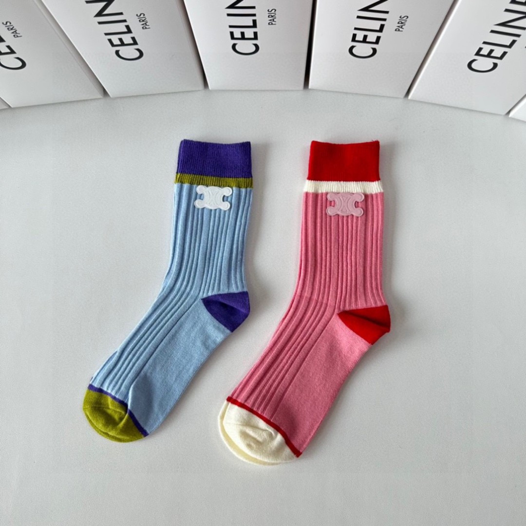 NO:355777,Special counter packaging Celine's new jewelry cashmere pile socks and socks!  One box and two pairs, counter synchronous socks, big brands go out on the street, trendy people must have super easy to match socks, stockings, socks, celine, celine, socks19860909特配专柜包装 Celine（赛琳）新款饰品羊绒堆堆袜袜子！一盒两双,专柜同步筒袜袜子,大牌出街,潮人必备超好搭袜子,丝袜,袜子,celine,celine,socks,accessory