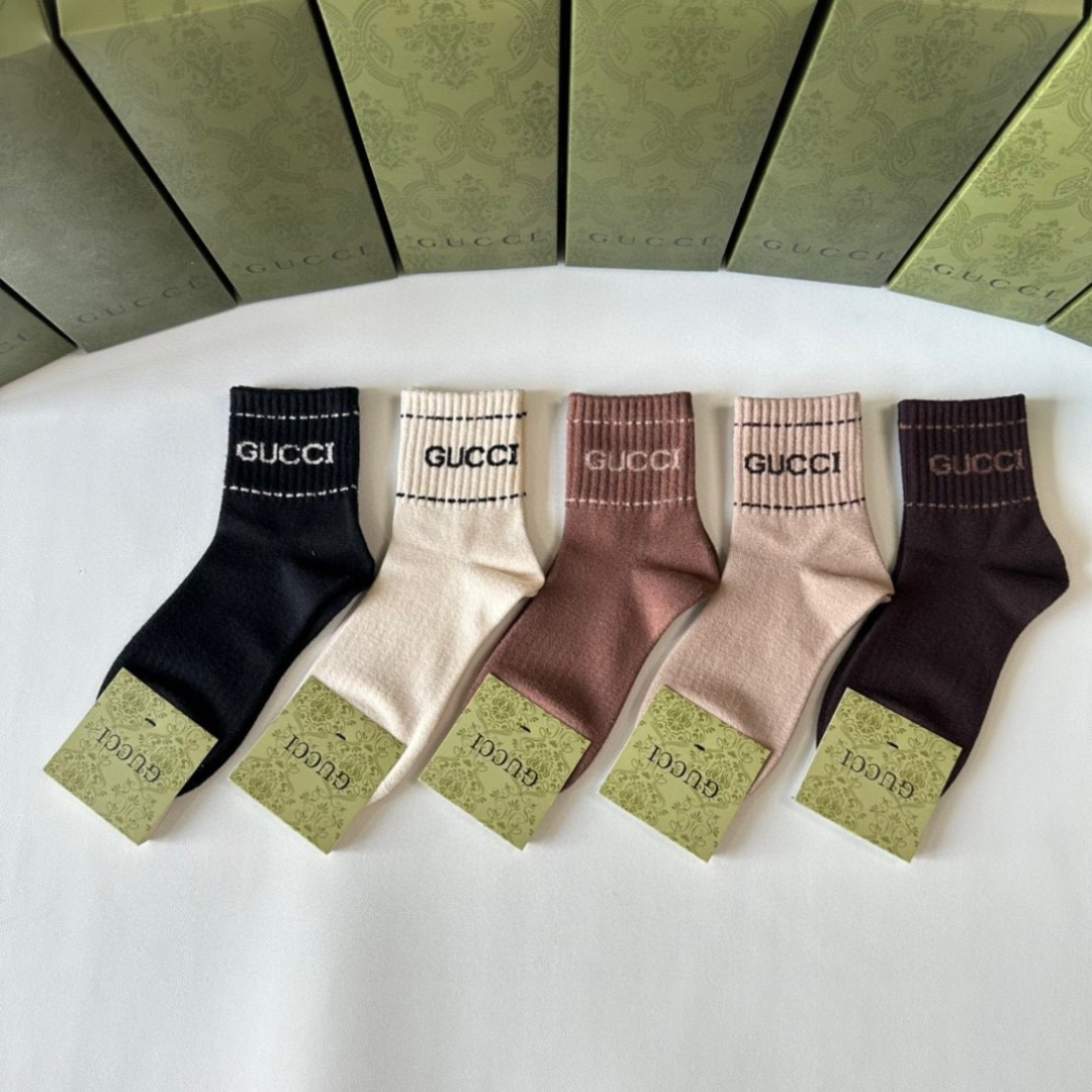 NO:358229,Specially equipped with counter packaging Gucci new wool mid-long tube pile socks and socks!  One box of five pairs, counter synchronous socks, big brands on the street, trendy people must have super easy to match socks, stockings, socks, gucci, gucci, socks19860909特 配专柜包装 Gucci（古驰）新款羊毛中长筒堆堆袜袜子！一盒五双,专柜同步筒袜袜子,大牌出街,潮人必备超好搭袜子,丝袜,袜子,gucci,gucci,socks,accessory