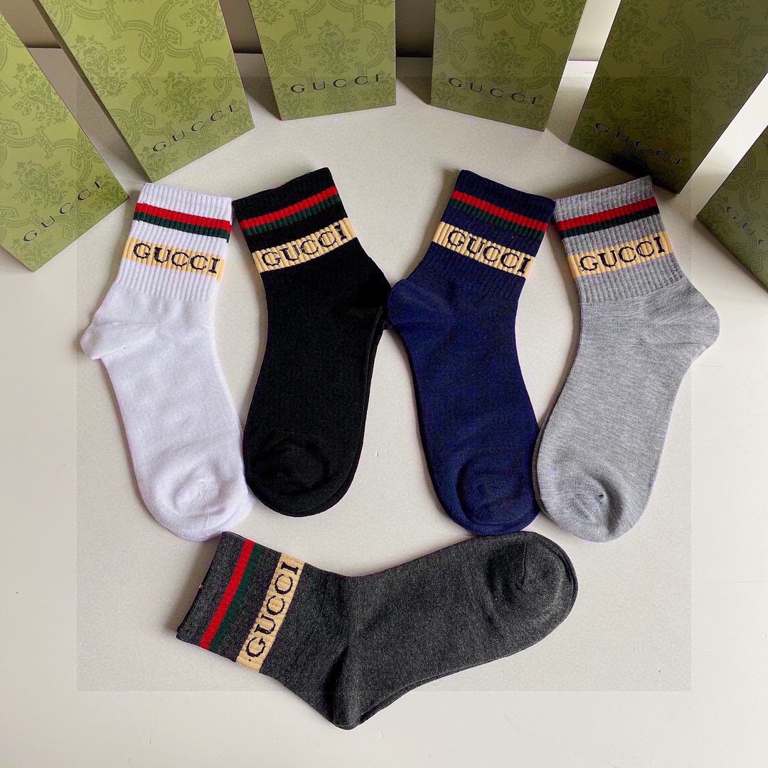  💛配专柜包装
Gucci（古驰）2022新款中长筒袜堆堆袜袜子！一盒五双，专柜同步筒袜袜子，💛大牌出街