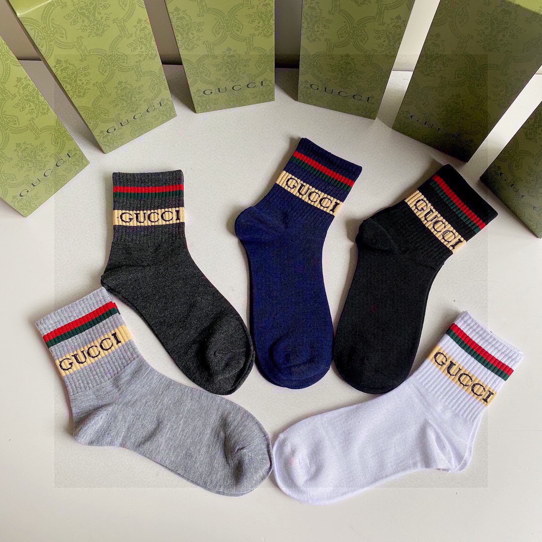  💛配专柜包装
Gucci（古驰）2022新款中长筒袜堆堆袜袜子！一盒五双，专柜同步筒袜袜子，💛大牌出街