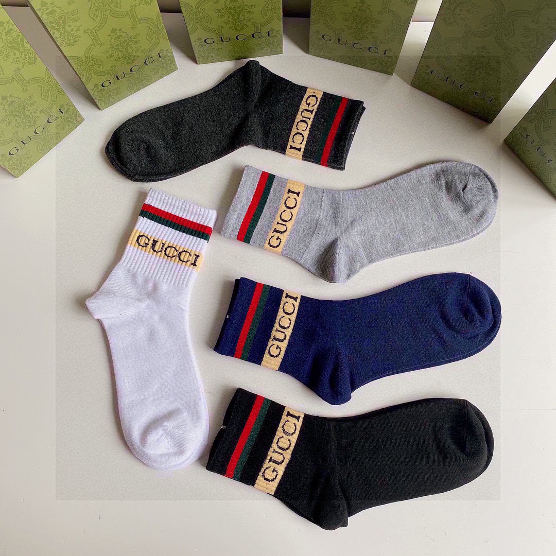  💛配专柜包装
Gucci（古驰）2022新款中长筒袜堆堆袜袜子！一盒五双，专柜同步筒袜袜子，💛大牌出街