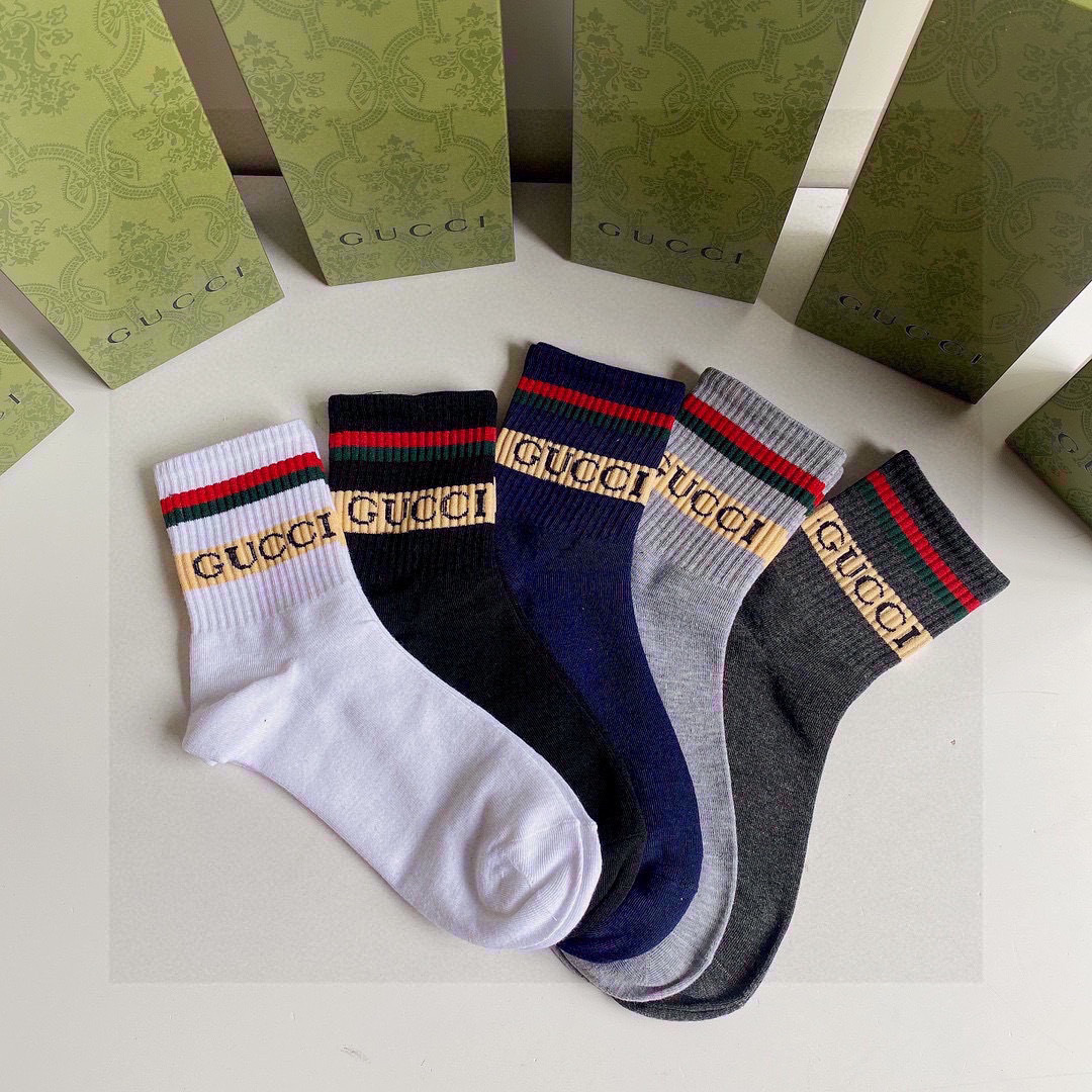  💛配专柜包装
Gucci（古驰）2022新款中长筒袜堆堆袜袜子！一盒五双，专柜同步筒袜袜子，💛大牌出街