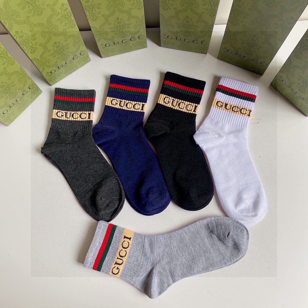  💛配专柜包装
Gucci（古驰）2022新款中长筒袜堆堆袜袜子！一盒五双，专柜同步筒袜袜子，💛大牌出街