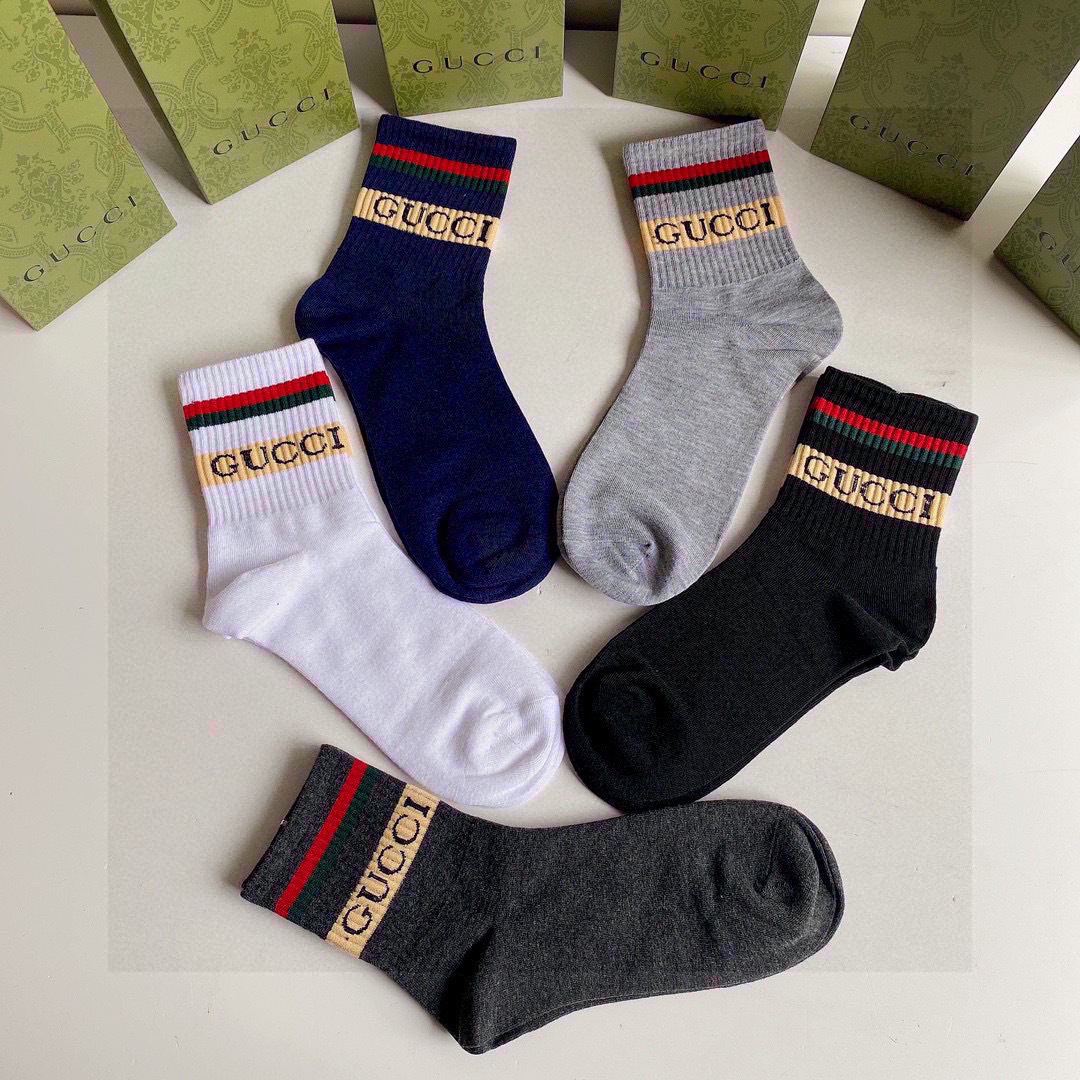  💛配专柜包装
Gucci（古驰）2022新款中长筒袜堆堆袜袜子！一盒五双，专柜同步筒袜袜子，💛大牌出街