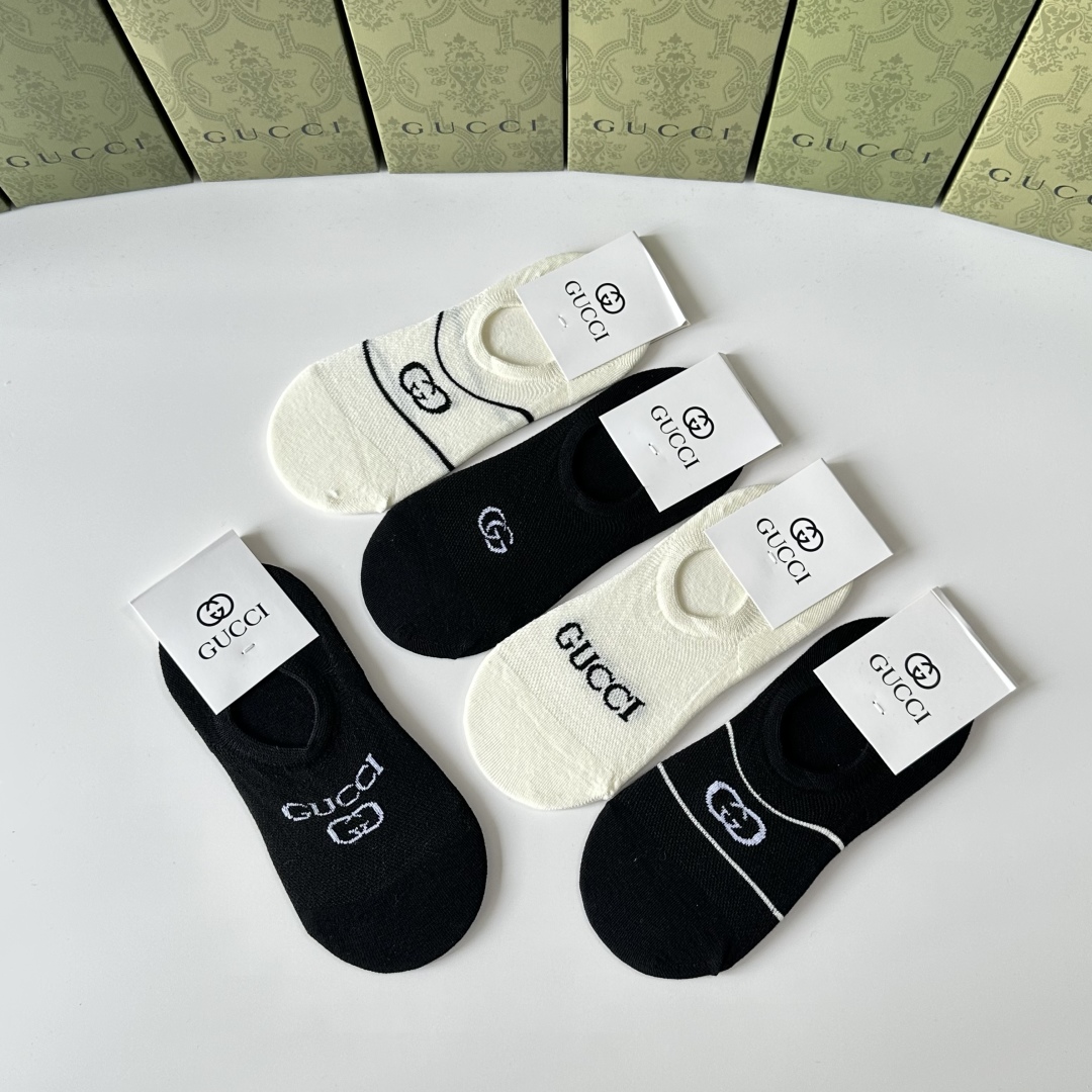   💛配专柜包装
Gucci (古驰) 新款船袜隐形袜堆堆袜袜子！一盒五双，专柜同步筒袜袜子，💛大牌出街