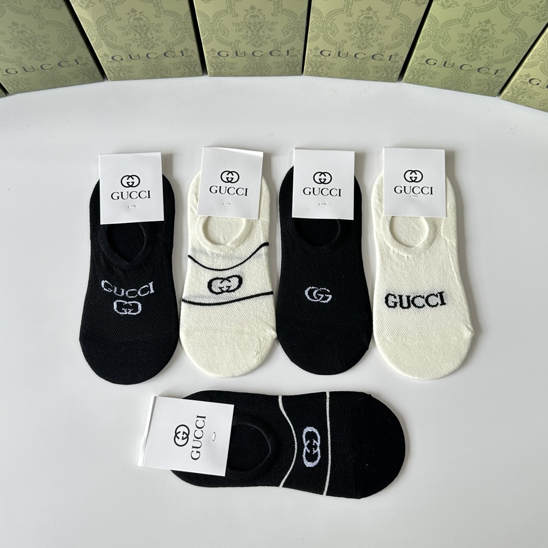   💛配专柜包装
Gucci (古驰) 新款船袜隐形袜堆堆袜袜子！一盒五双，专柜同步筒袜袜子，💛大牌出街