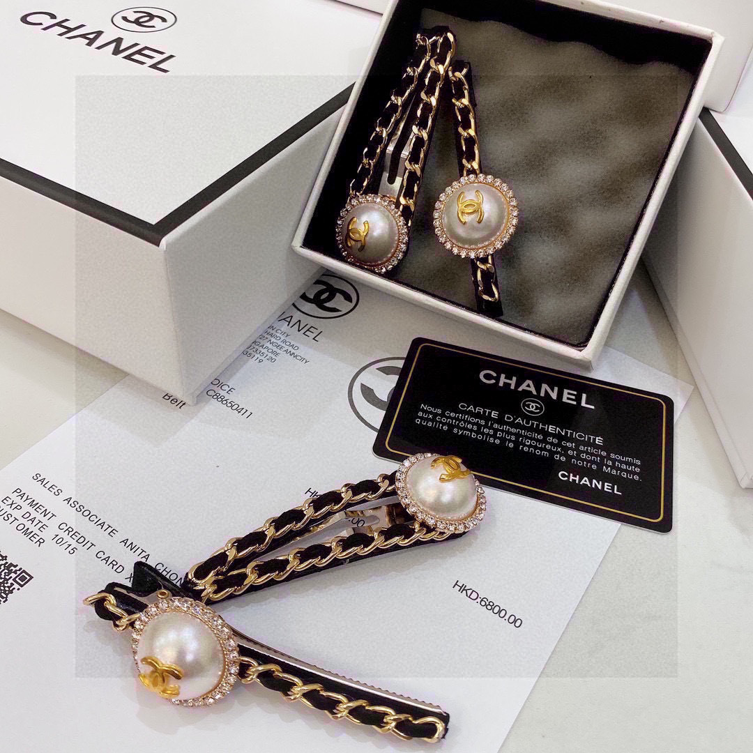 （两件套）跑量 配全套包装
CHANEL（香奈儿）今年最好卖的新款
Vintage中古复古链条发夹
超仙