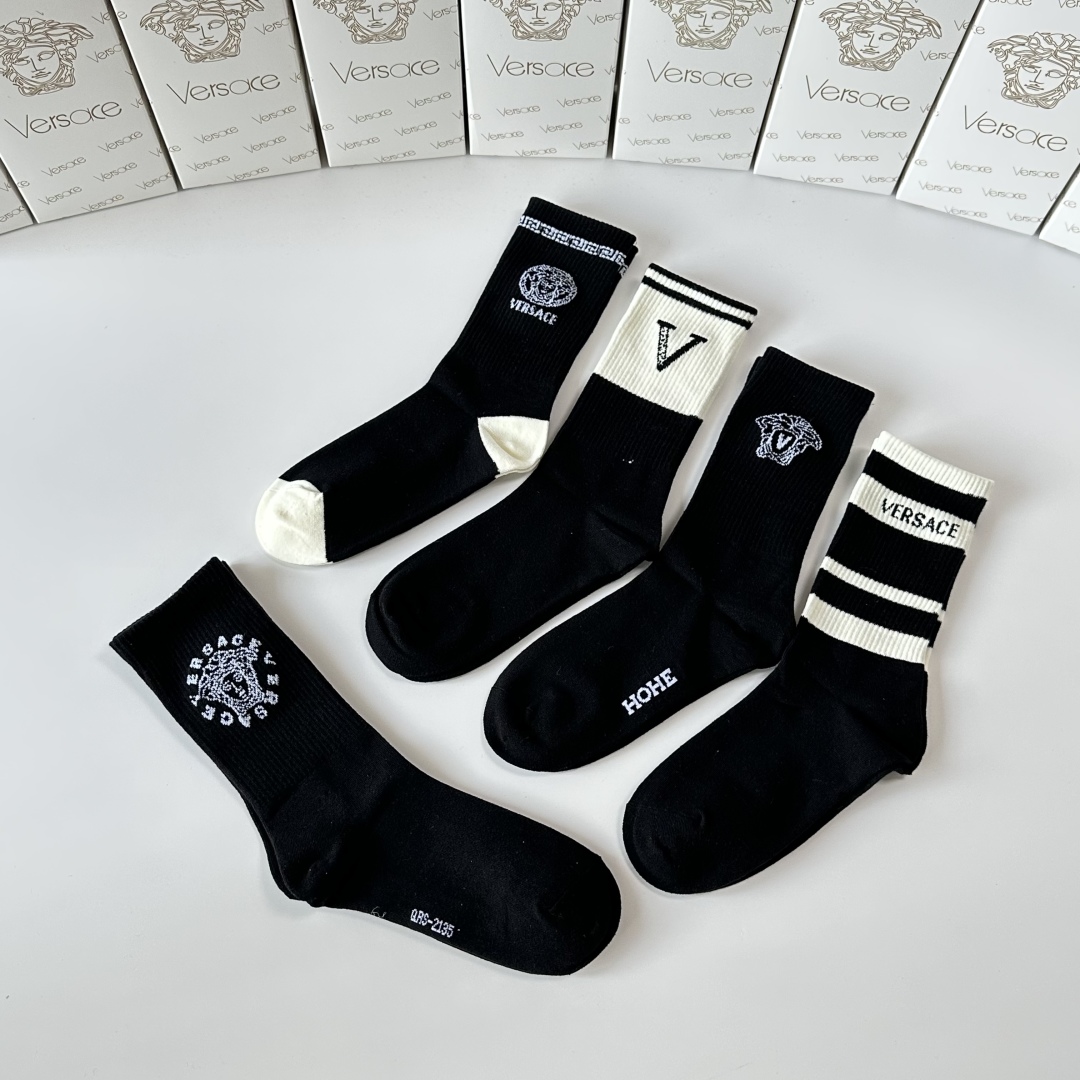 💛配专柜包装VERSACE（范思哲） 新款中长款堆堆袜袜子！一盒五双，专柜同步筒袜袜子，💛大牌出街，潮人