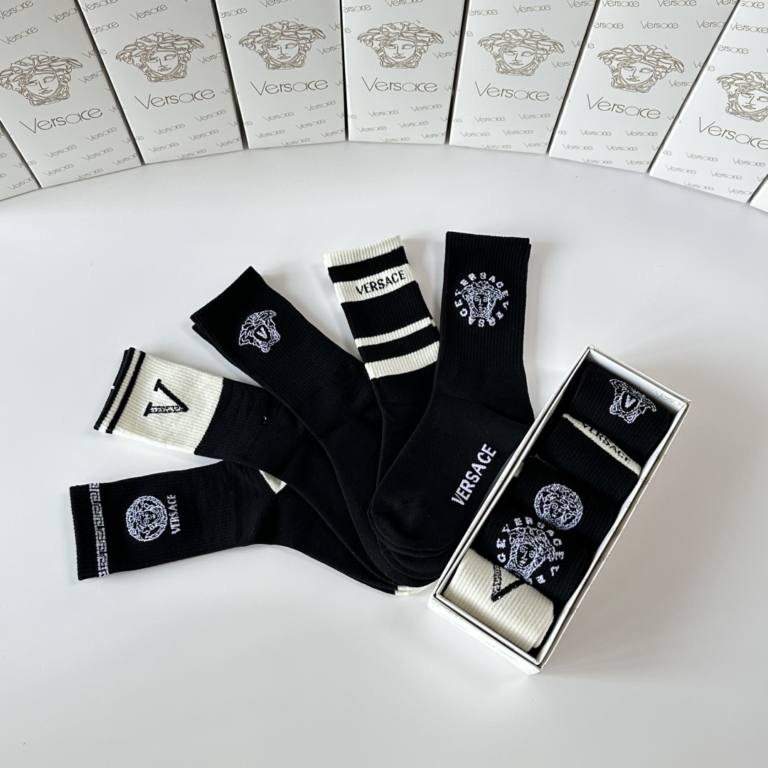 💛配专柜包装VERSACE（范思哲） 新款中长款堆堆袜袜子！一盒五双，专柜同步筒袜袜子，💛大牌出街，潮人