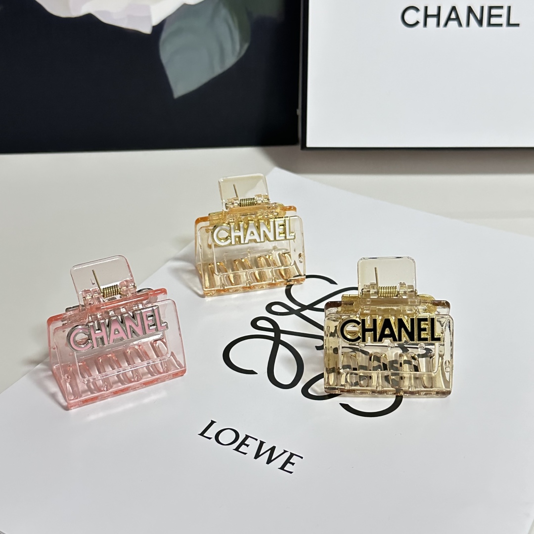 （单个）配专柜包装 Chanel（香奈儿）最新爆款来啦✨💫中古vintage复古抓夹优雅的girl值得入