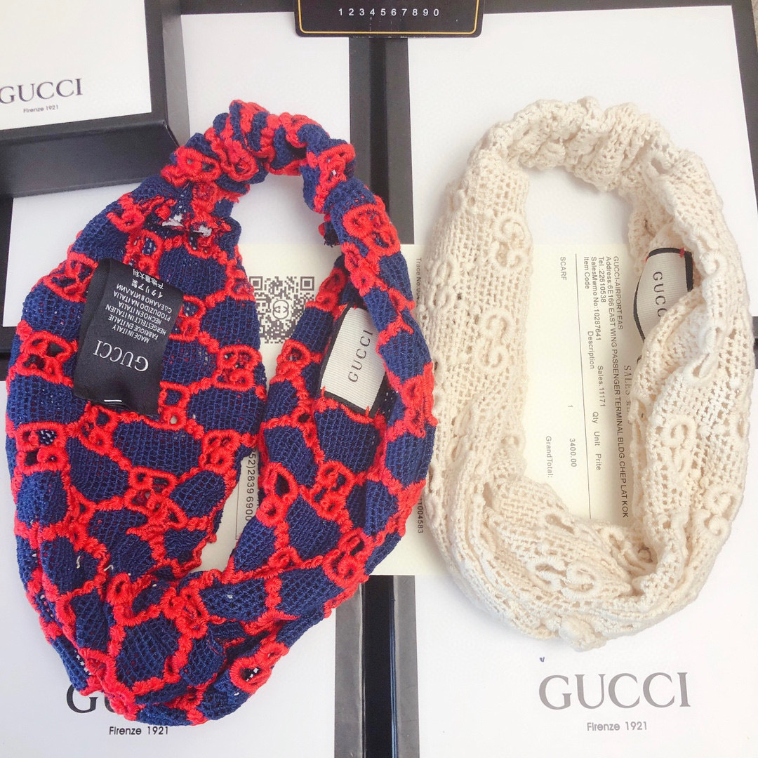   配专柜包装
Gucci（古驰) 官网GG镂空款发带 多功能时尚束发头饰
时尚名媛风 人手必备#