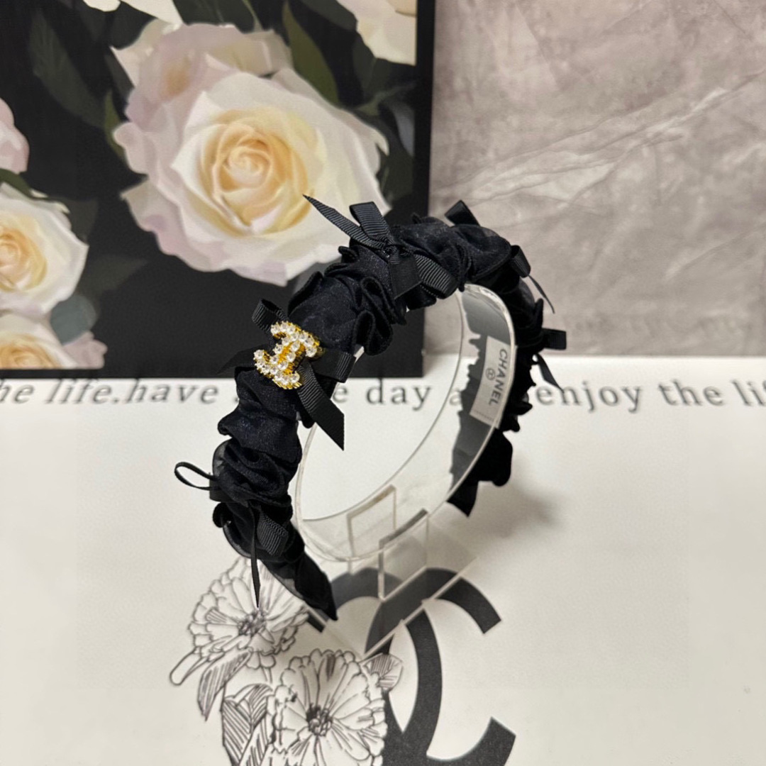 NO:586632,Specially equipped with counter packaging, Chanel's latest hairbands. Little fairies can buy them. Special material. No hair. Can be salty or sweet ~ hairpins, hairpins, chanel, chanel, hairpins19860909特 配专柜包装 Chanel（香奈儿）最新发箍 小仙女入手 特殊材质 不嘞头 可盐可甜～发夹,发夹,chanel,chanel,hairpins,accessory