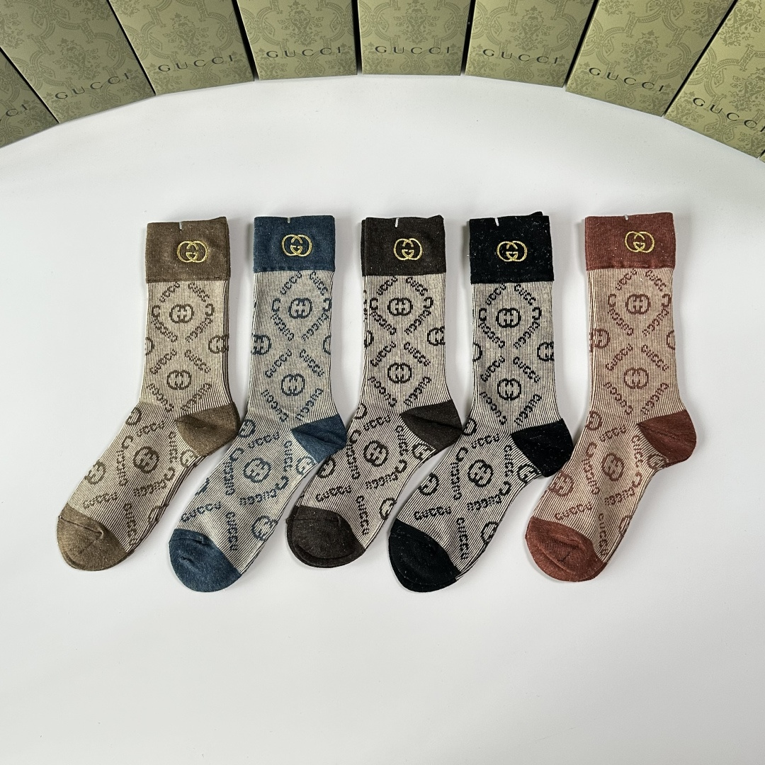 NO:585299,Special counter packaging Gucci's new double-needle embroidered mid-length pile socks!  Five pairs in a box, synchronized tube socks at the counter, big brands going out on the street, must-have socks for fashionistas, stockings, socks, gucci, gucci, socks19860909特配专柜包装 Gucci（古驰）新款双针刺绣中长款堆堆袜袜子！一盒五双,专柜同步筒袜袜子,大牌出街,潮人必备超好搭袜子,丝袜,袜子,gucci,gucci,socks,accessory