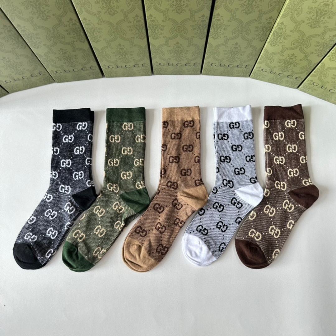 NO:586146,Specially equipped with counter packaging Gucci's new mid-length pile socks!  Five pairs in a box, synchronized tube socks at the counter, big brands going out on the street, must-have socks for fashionistas, stockings, socks, gucci, gucci, socks19860909特 配专柜包装 Gucci（古驰）新款中长款堆堆袜袜子！一盒五双,专柜同步筒袜袜子,大牌出街,潮人必备超好搭袜子,丝袜,袜子,gucci,gucci,socks,accessory