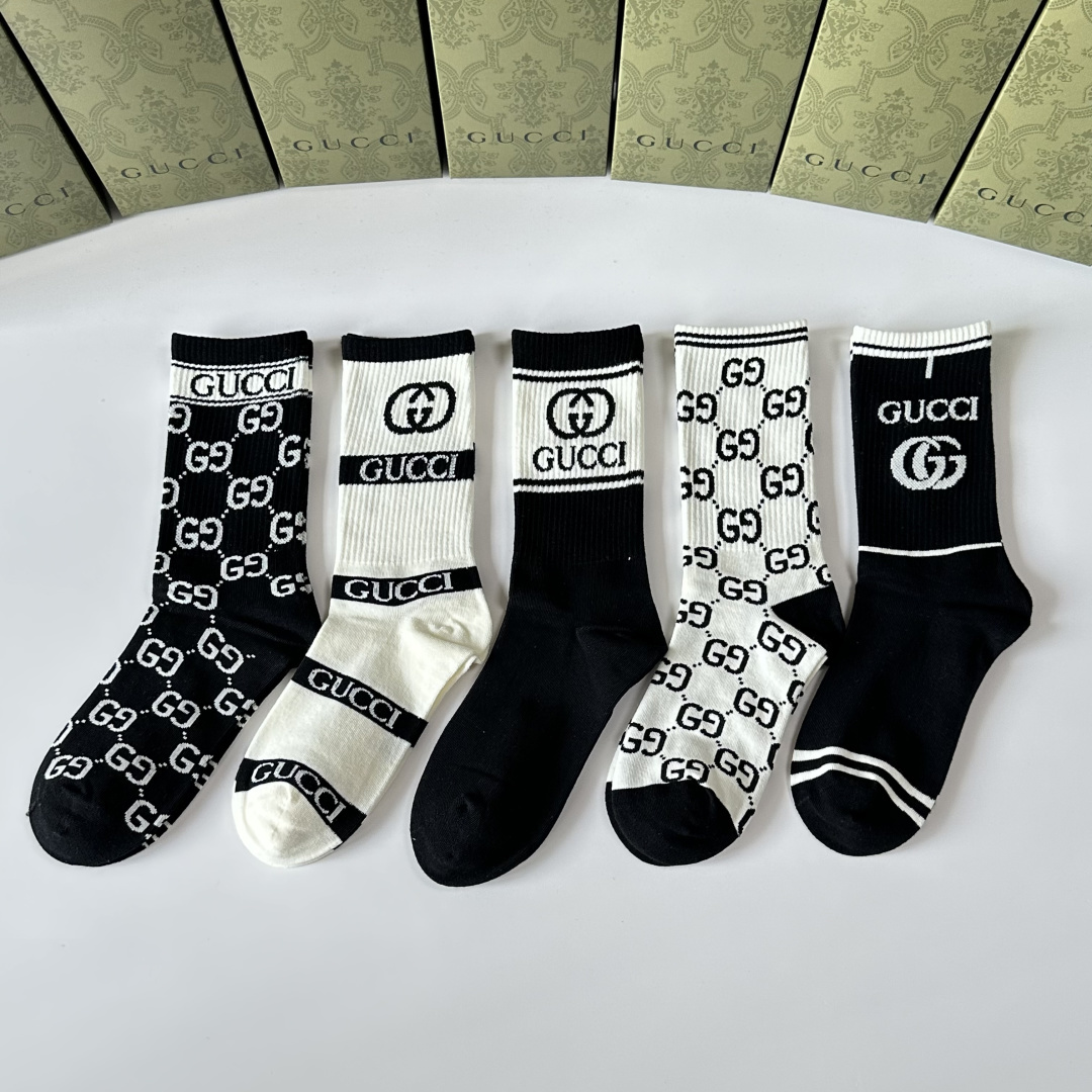 NO:586150,Special counter packaging GUCCI's new mid-length socks!  Five pairs in a box, synchronized tube socks at the counter, big brands going out on the street, must-have socks for fashionistas, stockings, socks, gucci, gucci, socks19860909特配专柜包装 GUCCI（古驰）新款中长款堆堆袜袜子！一盒五双,专柜同步筒袜袜子,大牌出街,潮人必备超好搭袜子,丝袜,袜子,gucci,gucci,socks,accessory