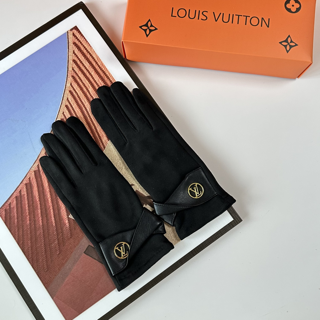 NO:602435,Specially packaged LV (Louis Vuitton) new gloves, fashionable gloves, a must-have for autumn and winter, classic, simple, super comfortable, soft and versatile!  gloves,gloves,louis vuitton,louis vuitton,gloves19860909特 配包装 LV（路易威登）新品手套,时尚手套,秋冬必备,经典简洁上手超舒适柔软、百搭！手套,手套,louis vuitton,louis vuitton,gloves,accessory