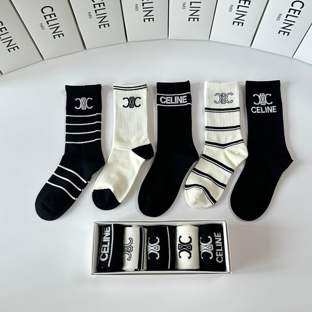 💛配专柜包装Celine（赛琳）新款中长款堆堆袜袜子！一盒五双，专柜同步筒袜袜子，大牌出街，潮人必备🔥超