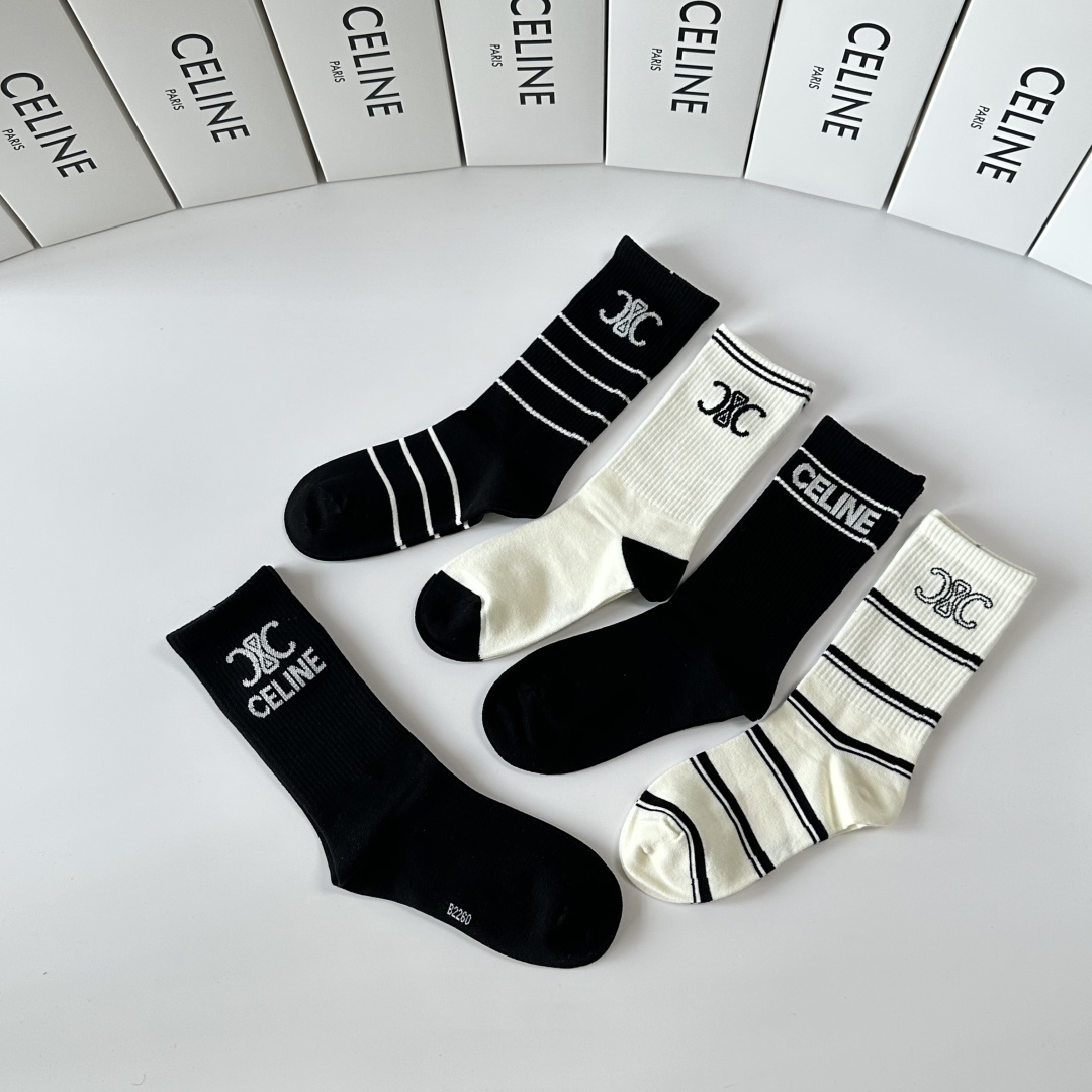 💛配专柜包装Celine（赛琳）新款中长款堆堆袜袜子！一盒五双，专柜同步筒袜袜子，大牌出街，潮人必备🔥超