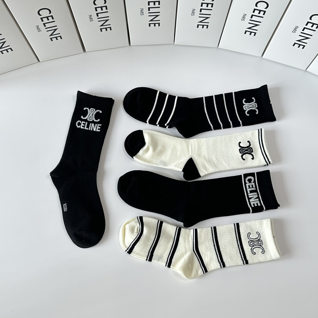 💛配专柜包装Celine（赛琳）新款中长款堆堆袜袜子！一盒五双，专柜同步筒袜袜子，大牌出街，潮人必备🔥超