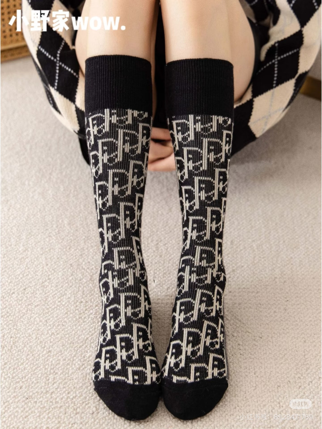 💛配专柜包装DIOR（迪奥）新款双针羊绒堆堆袜袜子！一盒两双，专柜同步筒袜袜子，💛大牌出街，潮人必备🔥超