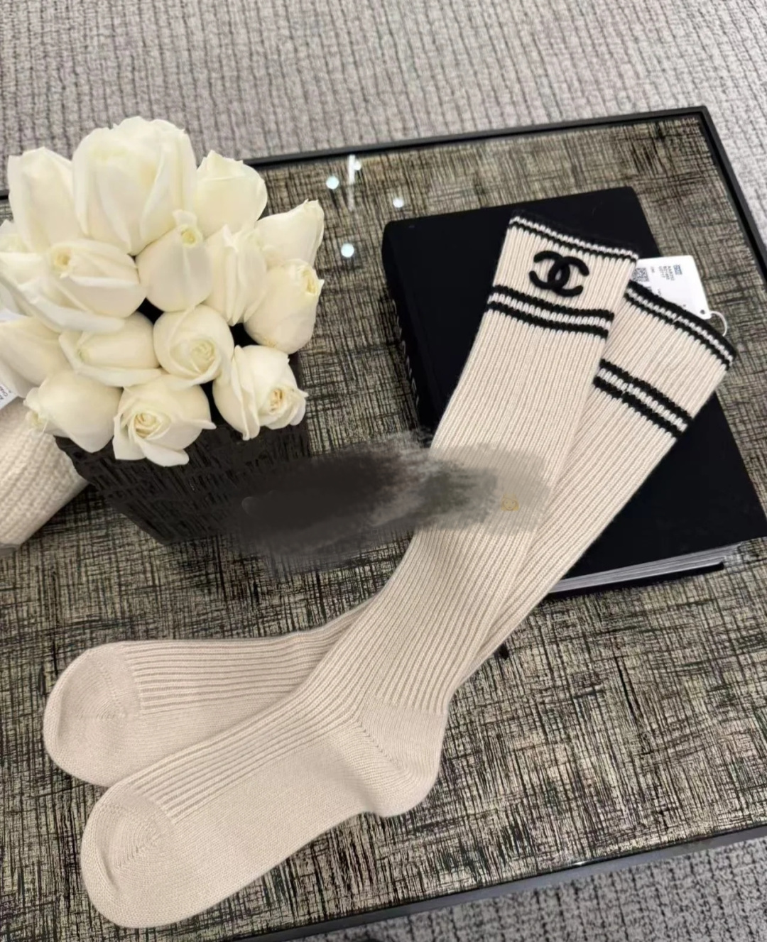 💛配包装Chanel (香奈儿) 爆款出货 官网新款双针羊绒长袜堆堆袜袜子🧦！一盒一双，专柜同步筒袜袜子