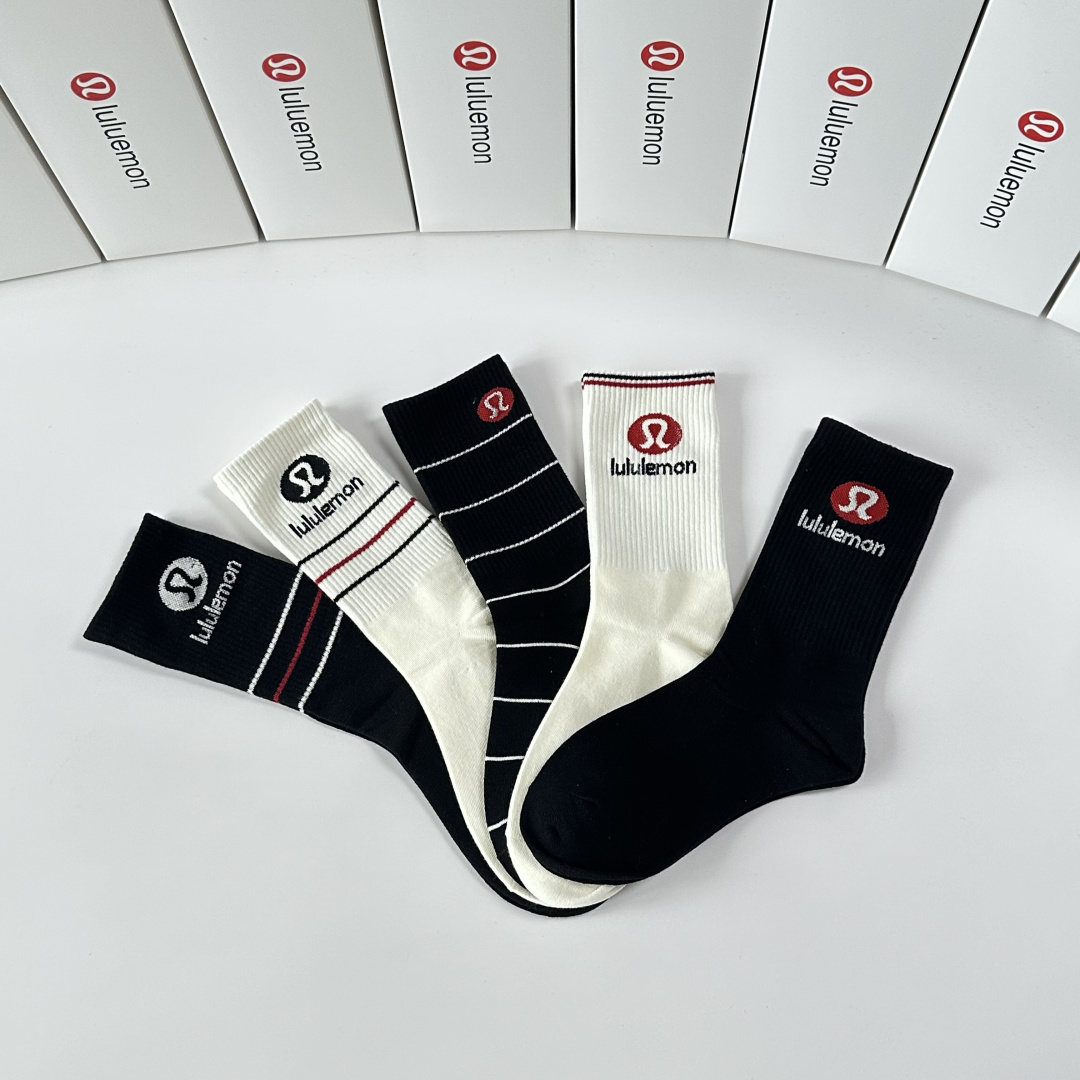 💛配包装lululemon 新款中长款堆堆袜袜子！一盒五双， 专柜同步筒款袜子，💛大牌出街，潮人必备🔥超