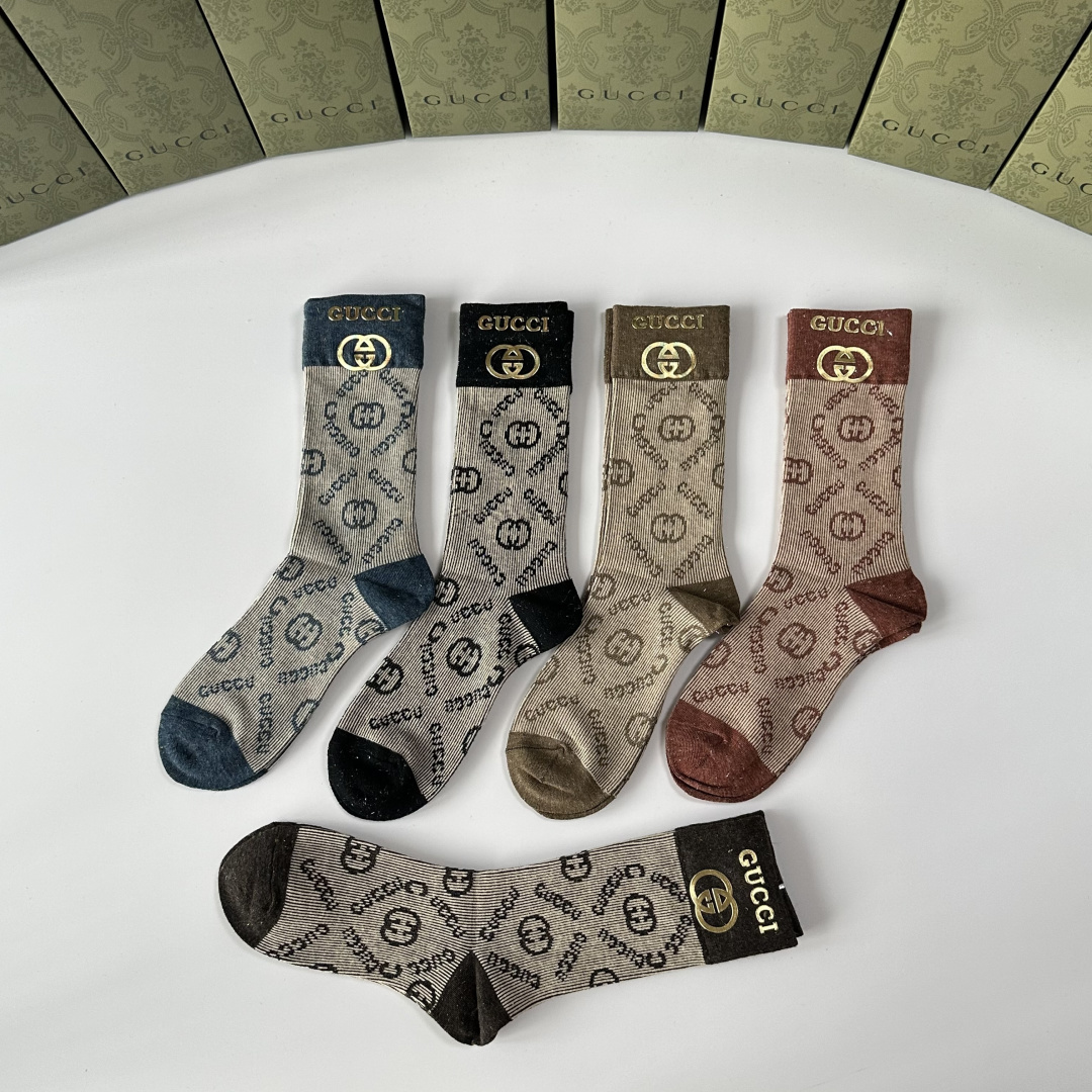 💛配包装Gucci（古驰）新款烫金双针中长款堆堆袜袜子！一盒五双， 专柜同步筒款袜子，💛大牌出街，潮人必