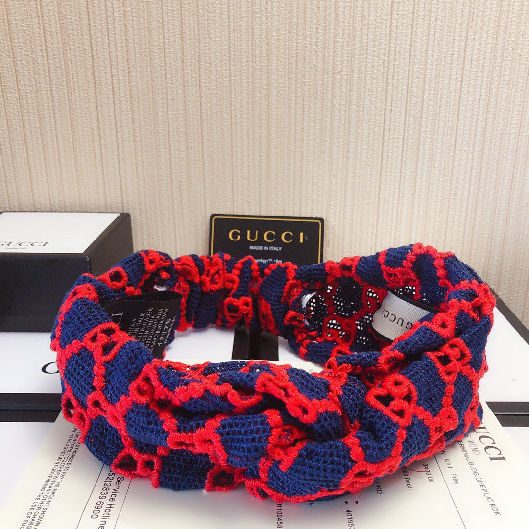 NO:640966,Specially equipped with counter packaging. Gucci (Gucci) official website GG hollow style headband, multifunctional fashionable hair tie, fashionable lady style, must-have #hairpin, hairpin,gucci,gucci,hairpins19860909特 配专柜包装 Gucci（古驰) 官网GG镂空款发带 多功能时尚束发头饰 时尚名媛风 人手必备#发夹,发夹,gucci,gucci,hairpins,accessory