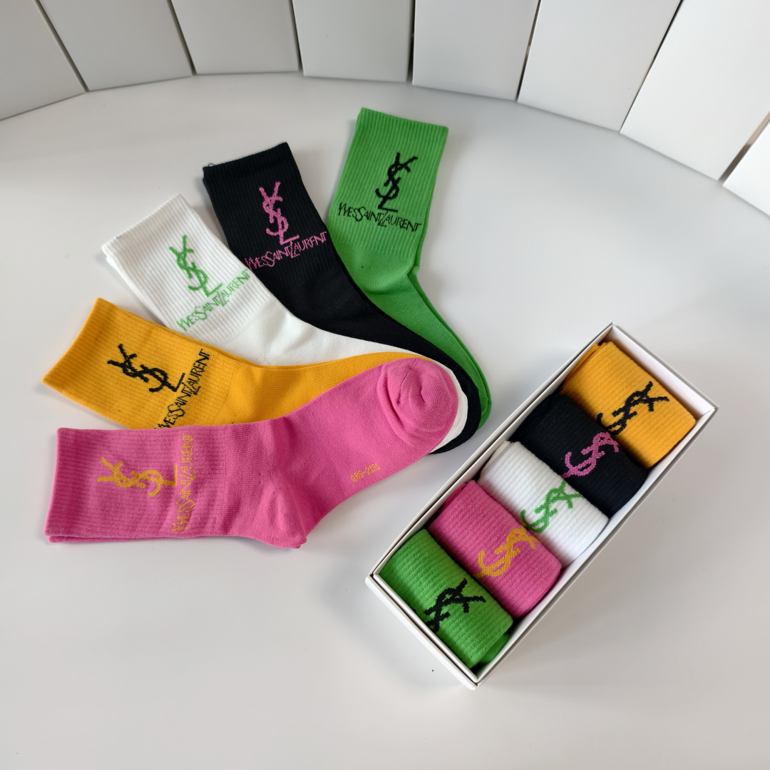 💛配专柜包装YSL（圣罗兰）新款中长款堆堆袜袜子！一盒五双，专柜同步筒袜袜子，大牌出街，潮人必备🔥超好搭