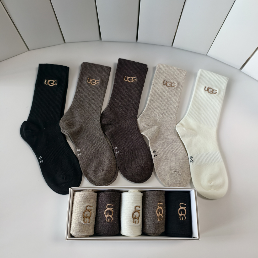 💛配专柜包装UGG 新款中长款堆堆袜袜子！一盒五双，专柜同步筒袜袜子，大牌出街，潮人必备🔥超好搭