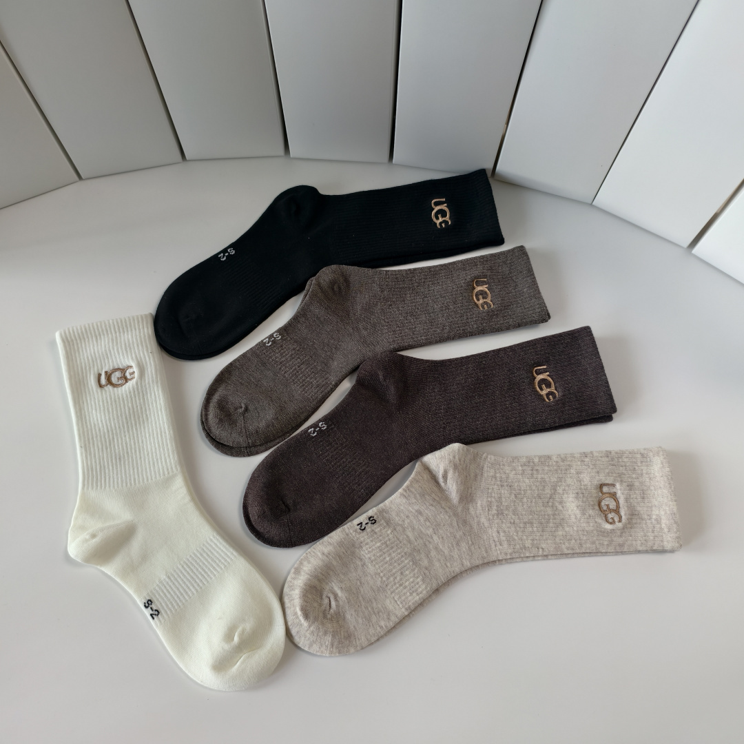 💛配专柜包装UGG 新款中长款堆堆袜袜子！一盒五双，专柜同步筒袜袜子，大牌出街，潮人必备🔥超好搭