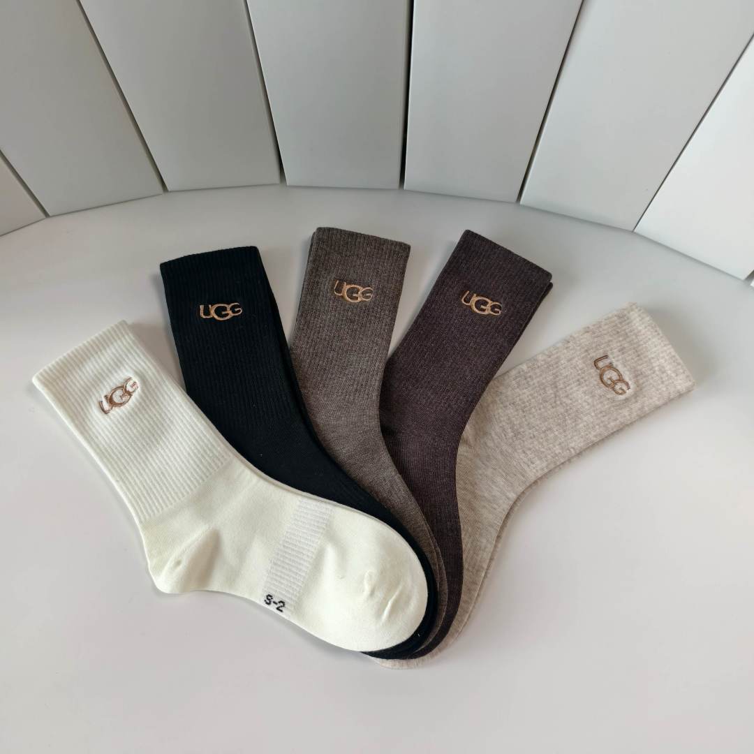 💛配专柜包装UGG 新款中长款堆堆袜袜子！一盒五双，专柜同步筒袜袜子，大牌出街，潮人必备🔥超好搭