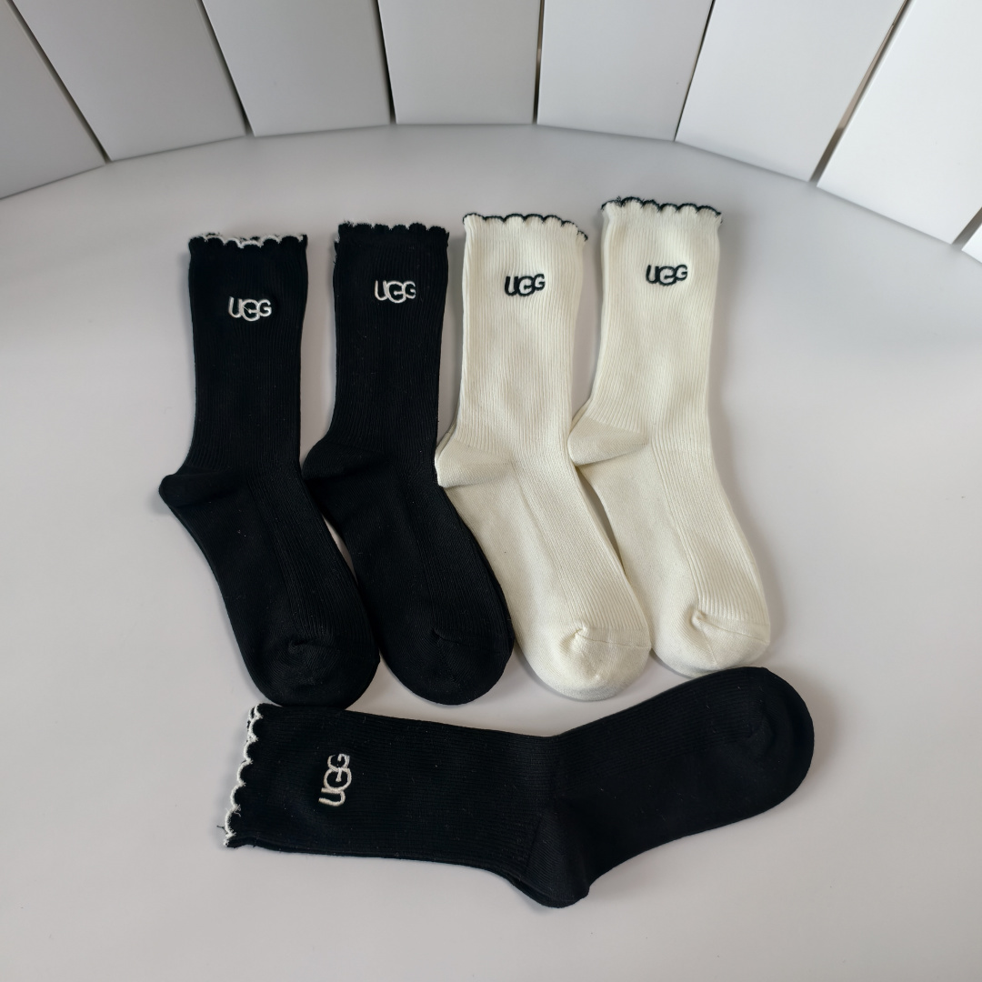 💛配专柜包装UGG 新款刺绣中长款堆堆袜袜子！一盒五双，专柜同步筒袜袜子，大牌出街，潮人必备🔥超好搭