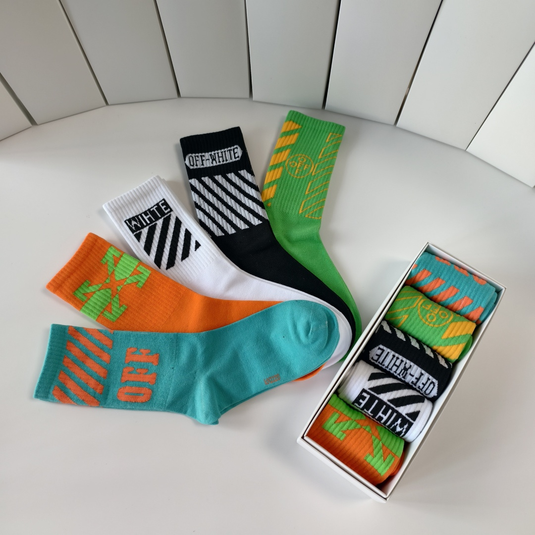 💛配专柜包装OFF-White 新款中长款堆堆袜袜子！一盒五双，专柜同步筒袜袜子，大牌出街，潮人必备🔥超
