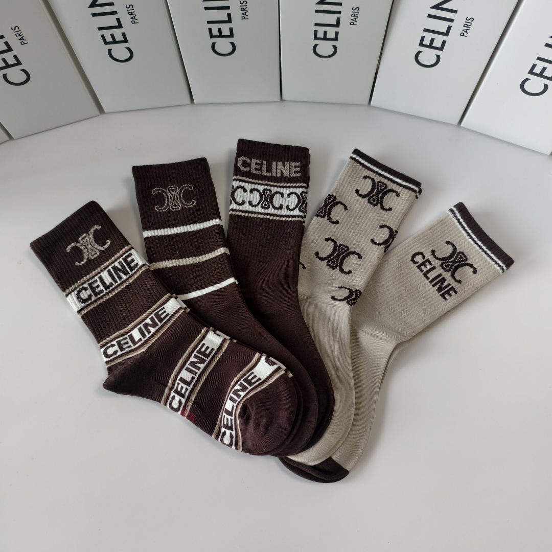 💛配专柜包装CELINE（赛琳）新款中长筒袜堆堆袜袜子！一盒五双，专柜同步筒袜袜子，💛大牌出街，潮人必备