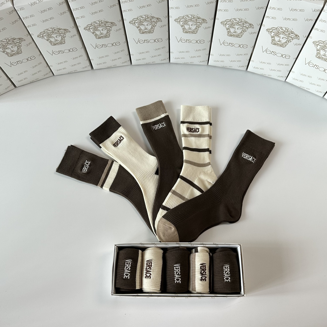 💛配专柜包装VERSACE（范思哲） 新款双针刺绣中长款堆堆袜袜子！一盒五双，专柜同步筒袜袜子，💛大牌出