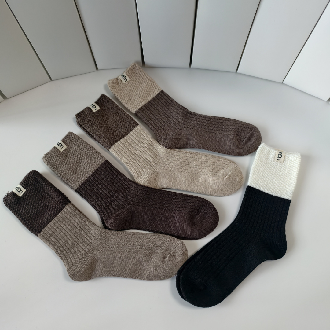 💛配专柜包装UGG 新款中长款堆堆袜袜子！一盒五双，专柜同步筒袜袜子，大牌出街，潮人必备🔥超好搭